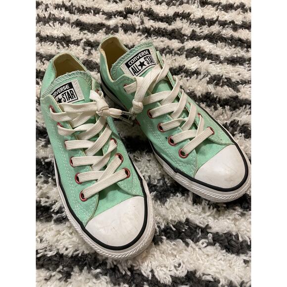Converse Low Tops s7 - Picture 1 of 6